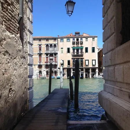 Rialto Regina Studium